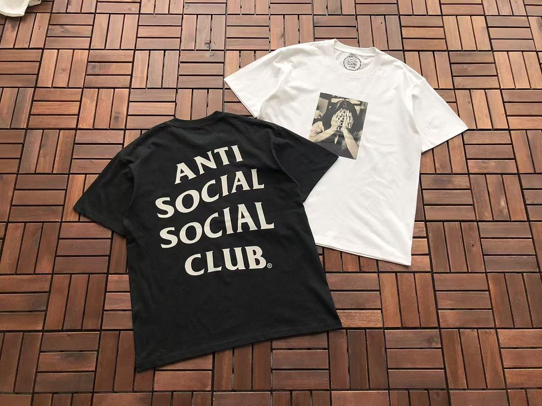 On Running ~85 ANTI SOCIAL CLUB T-SHIRT 55041705 (Im 180CM 68KG Iwear Size M In The Photo) - Image 5