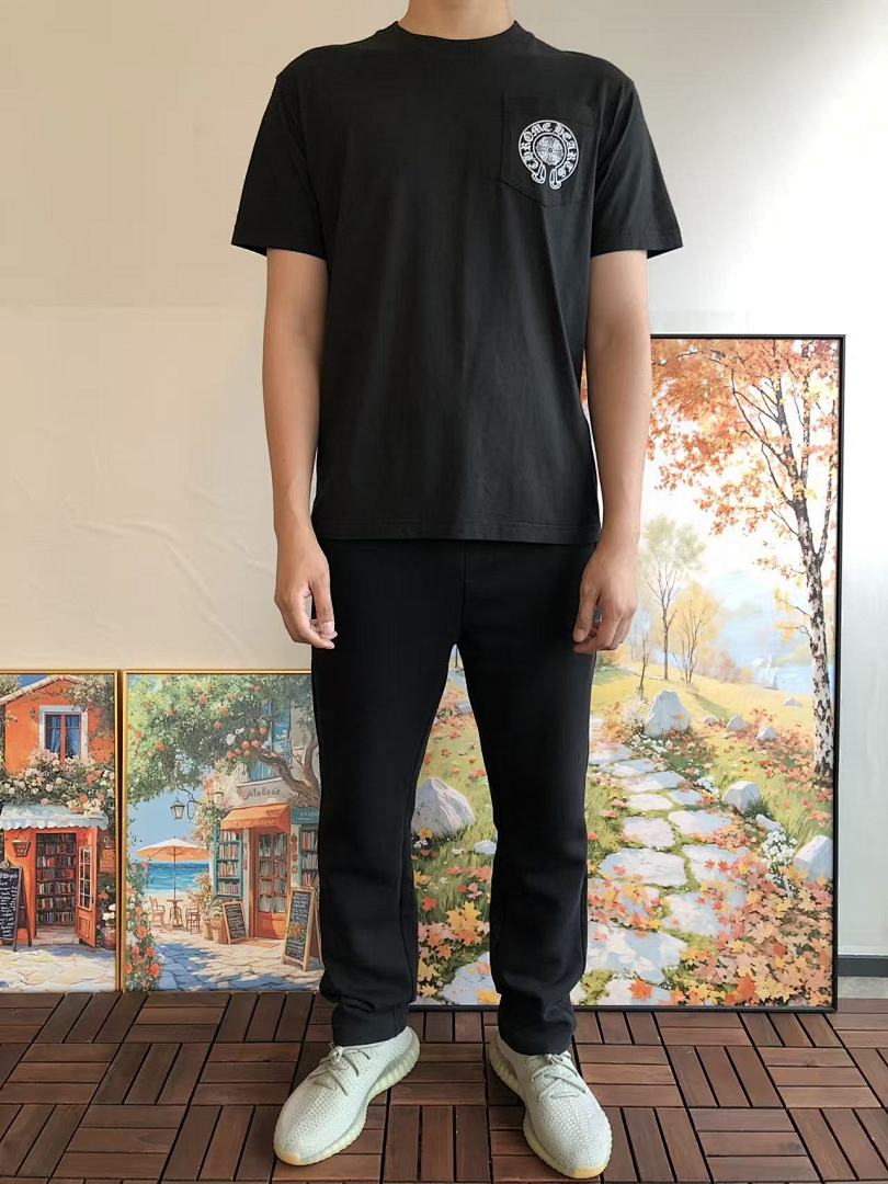 On Running ~109 CH🔥OM🔥 HE🔥RTS T-SHIRT 55022627 (Im 185CM 80KG Iwear Size S In The Photo) - Image 3