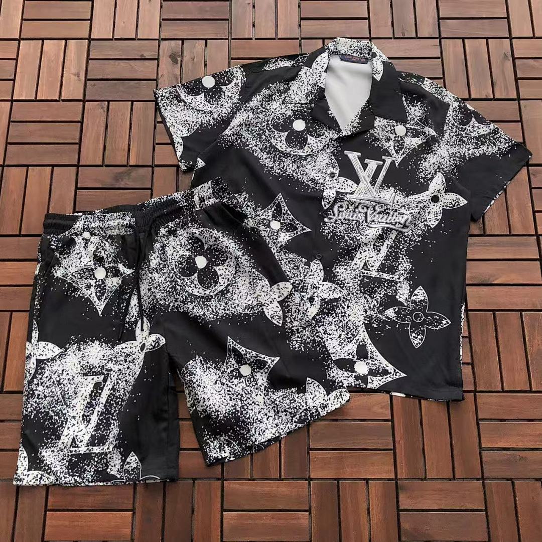TOP~85 PANTS~85 L🔥T-SHIRT SHIRT SHORTS 77032615 (Im 176CM 58KG Iwear Size L In The Photo), photo 1