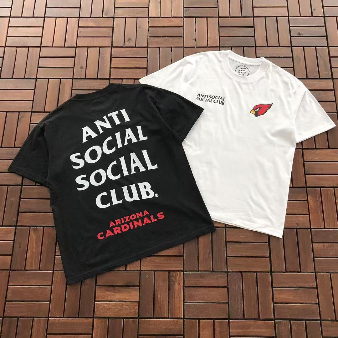 On Running ~85 ANTI SOCIAL CLUB T-SHIRT 55041592 (Im 185CM 70KG Iwear Size M In The Photo)