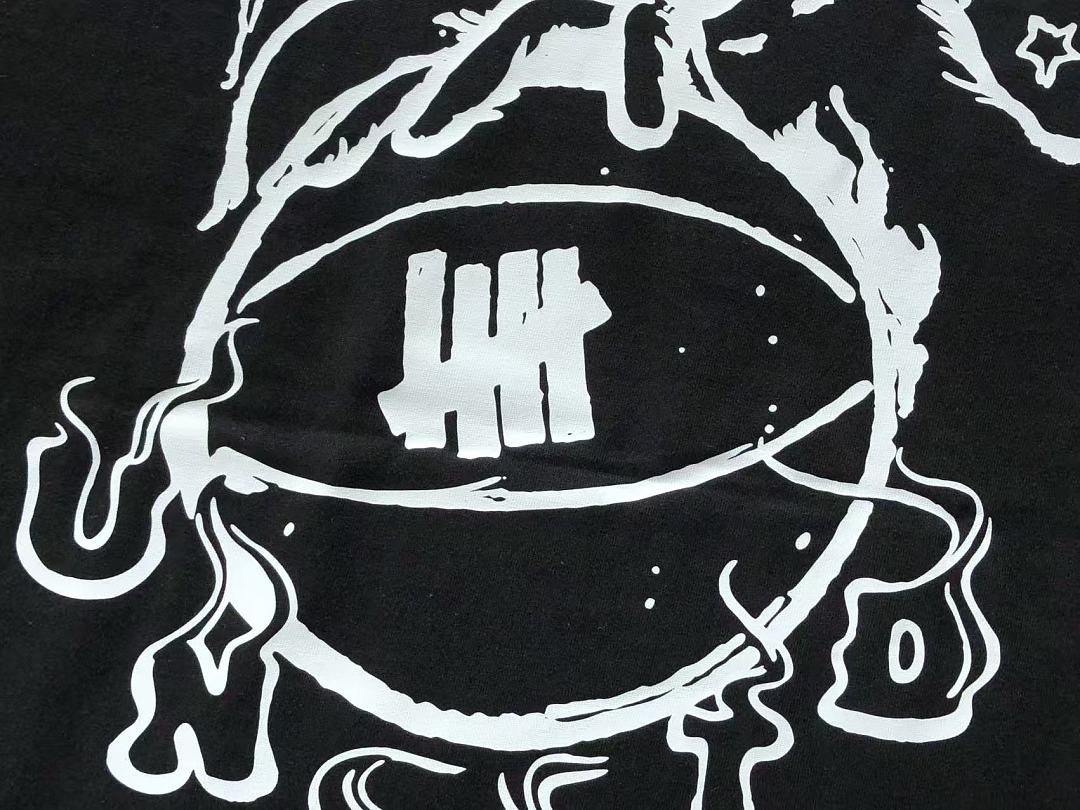 On Running ~85 UNDEFEATED T-SHIRT 55070639 (Im 185CM 80KG Iwear Size L In The Photo) - Image 17