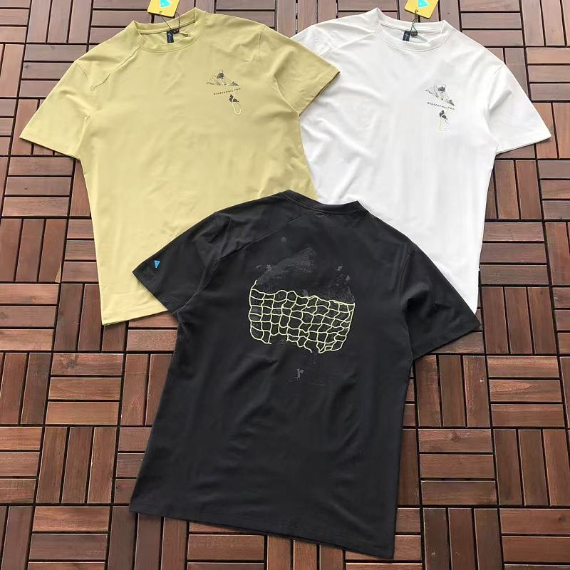 Other 135 KLATTERMUSEN T-SHIRT 88072608 (Im 185CM 80KG Iwear Size M In The Photo), photo 1