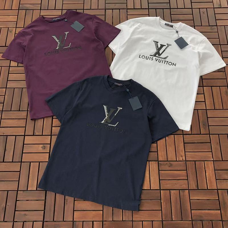 ~109 L🔥T-SHIRT 77012975 (Im 176CM 58KG Iwear Size M In The Photo), photo 1