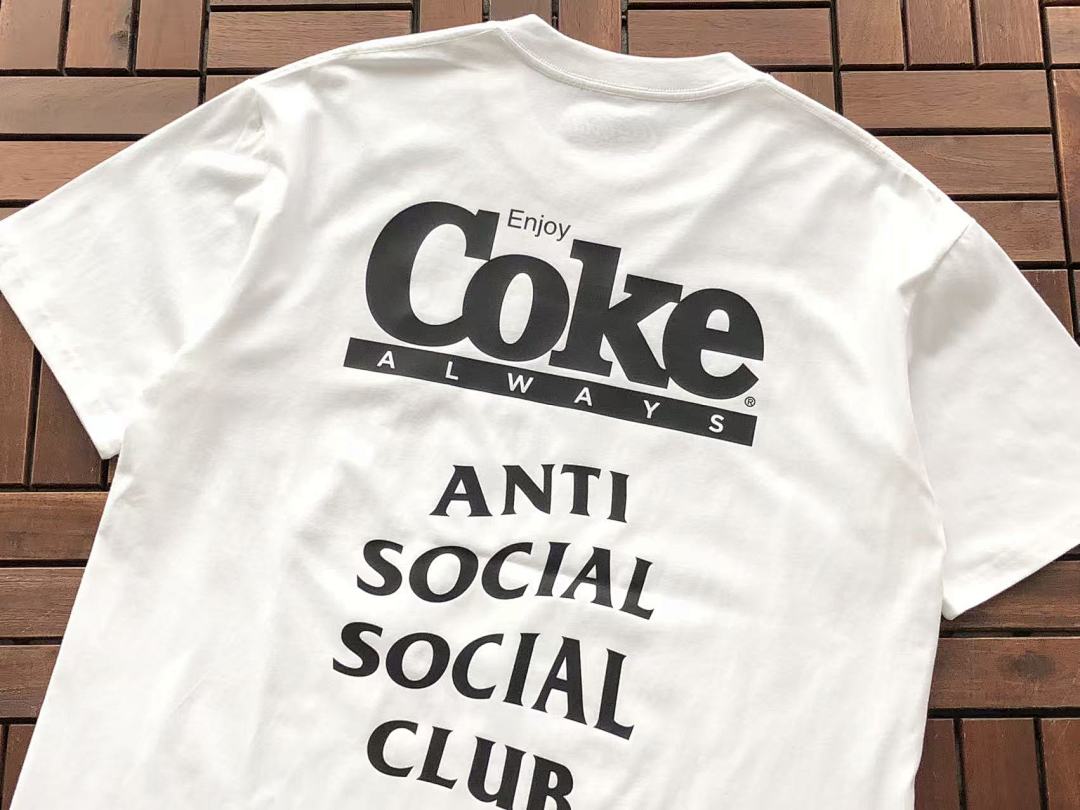 On Running ~ 85 ANTI SOCIAL CLUB & COCACOLA T-SHIRT 55041202 (Im 185CM 70KG Iwear Size L In The Photo) - Image 20