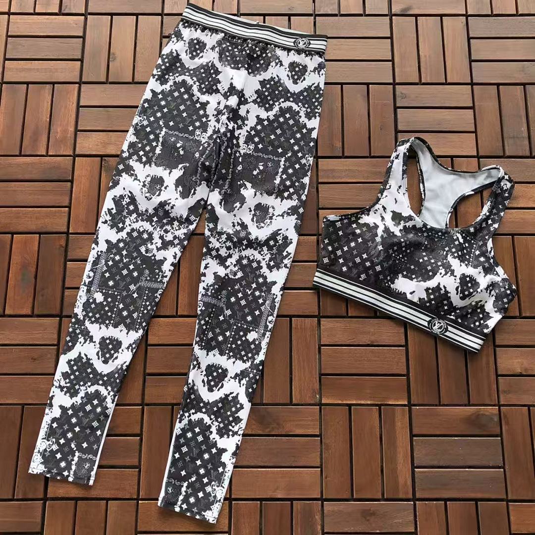 Other ~109 L🔥YOGA APPAREL, photo 1