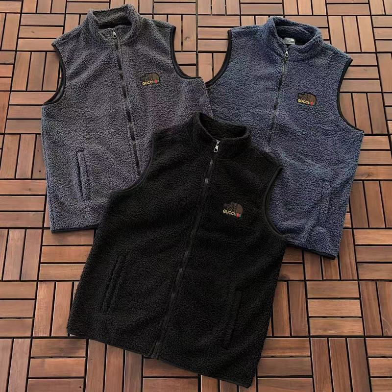 Other ~89 G🔥C🔥I & T🔥🔥 N🔥🔥F🔥🔥 VEST FLEECE 22122244 (Im 185CM 80KG Iwear Size 2XL In The Photo), photo 1