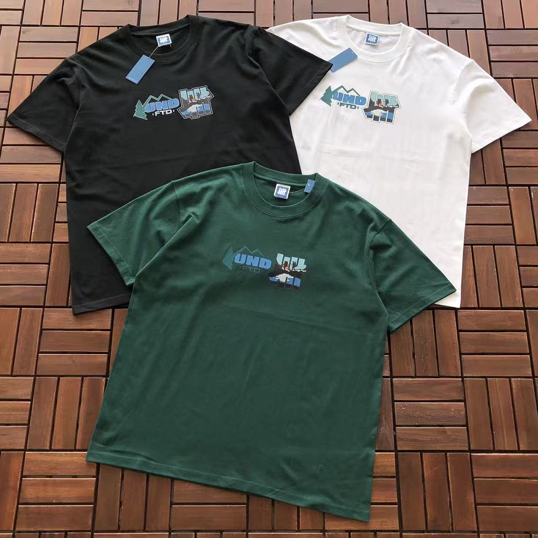 On Running ~ 85 UNDEFEATED T-SHIRT 55071022 (Im 185CM 70KG Iwear Size L In The Photo)