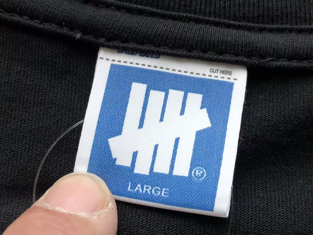 On Running ~ 85 UNDEFEATED T-SHIRT 55041740 (Im 185CM 80KG Iwear Size L In The Photo) - Image 31