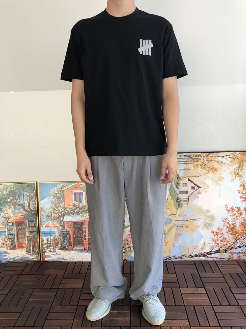 On Running ~85 UNDEFEATED T-SHIRT 11123014 (Im 185CM 80KG Iwear Size L In The Photo) - Image 3