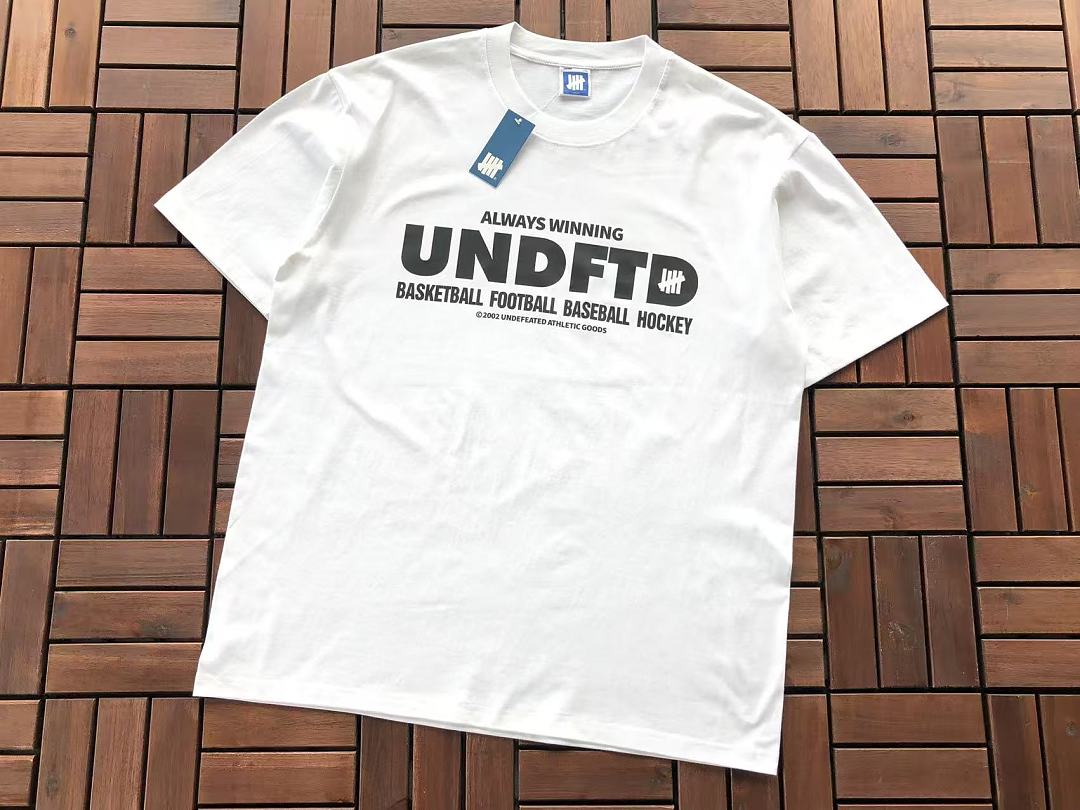 On Running ~85 UNDEFEATED T-SHIRT 55063061 (Im 180CM 68KG Iwear Size L In The Photo) - Image 7
