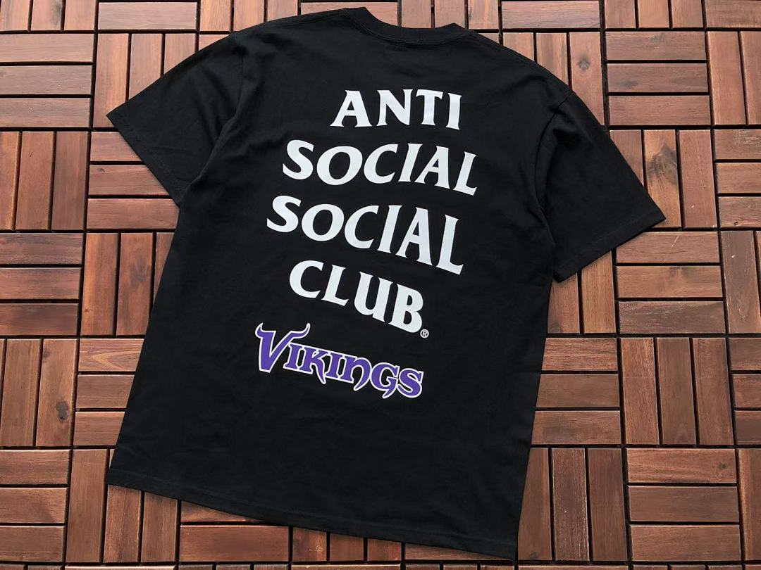 On Running ~85 ANTI SOCIAL CLUB T-SHIRT 55020635 (Im 185CM 70KG Iwear Size L In The Photo) - Image 17