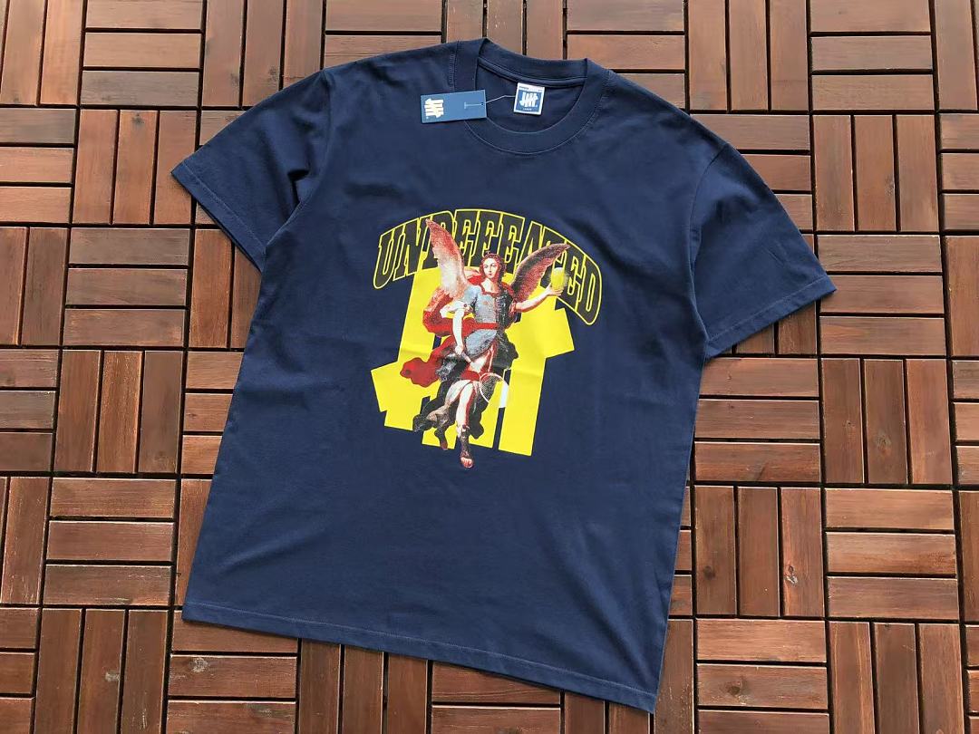 On Running ~85 UNDEFEATED T-SHIRT 55070634 (Im 185CM 80KG Iwear Size L In The Photo) - Image 10