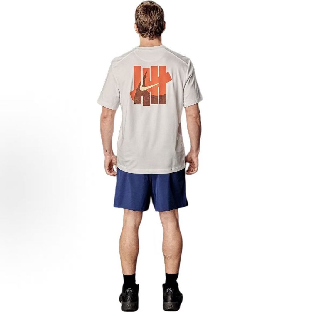 On Running ~85 UNDEFEATED & N🔥K🔥T-SHIRT 55071624 (Im 185CM 70KG Iwear Size M In The Photo) - Image 5