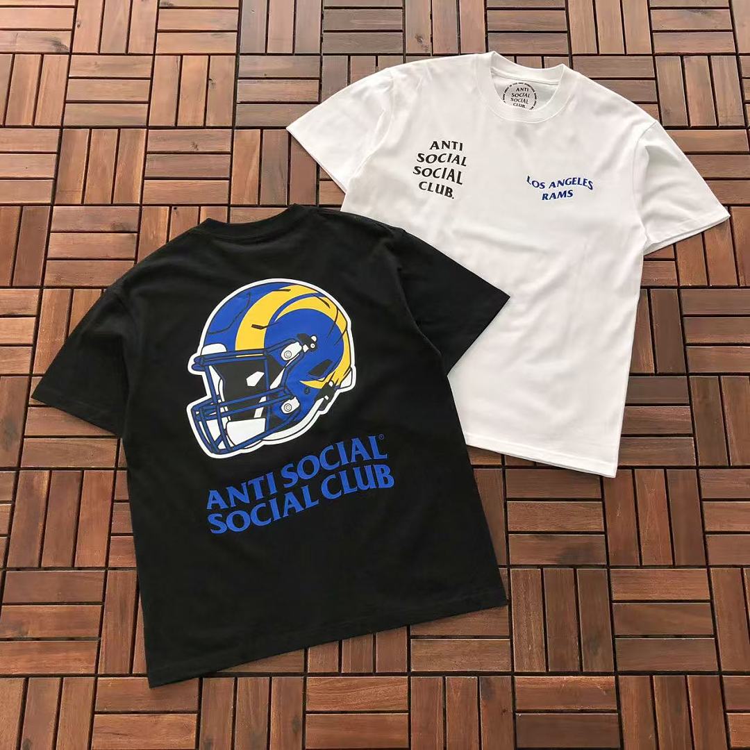 On Running ~ 85 ANTI SOCIAL CLUB T-SHIRT 55051861 (Im 185CM 70KG Iwear Size M In The Photo)