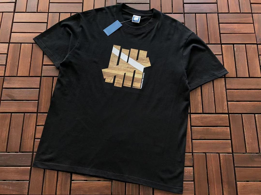 On Running ~85 UNDEFEATED T-SHIRT 55071021 (Im 185CM 70KG Iwear Size L In The Photo) - Image 11