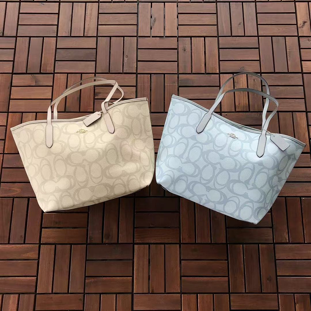 ~219 C🔥A🔥H BAG 22110460 (Long 27CM* Wide 45CM* High 13CM), photo 1