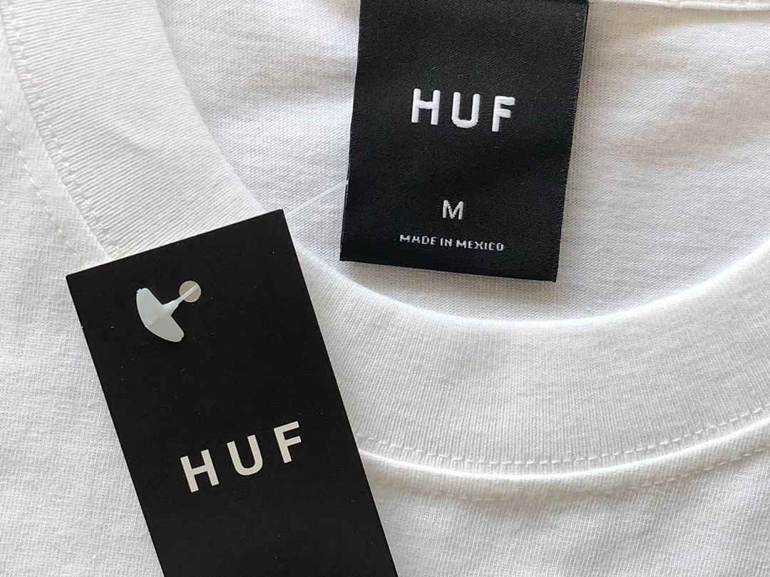 On Running ~85 HUF T-SHIRT - Image 14