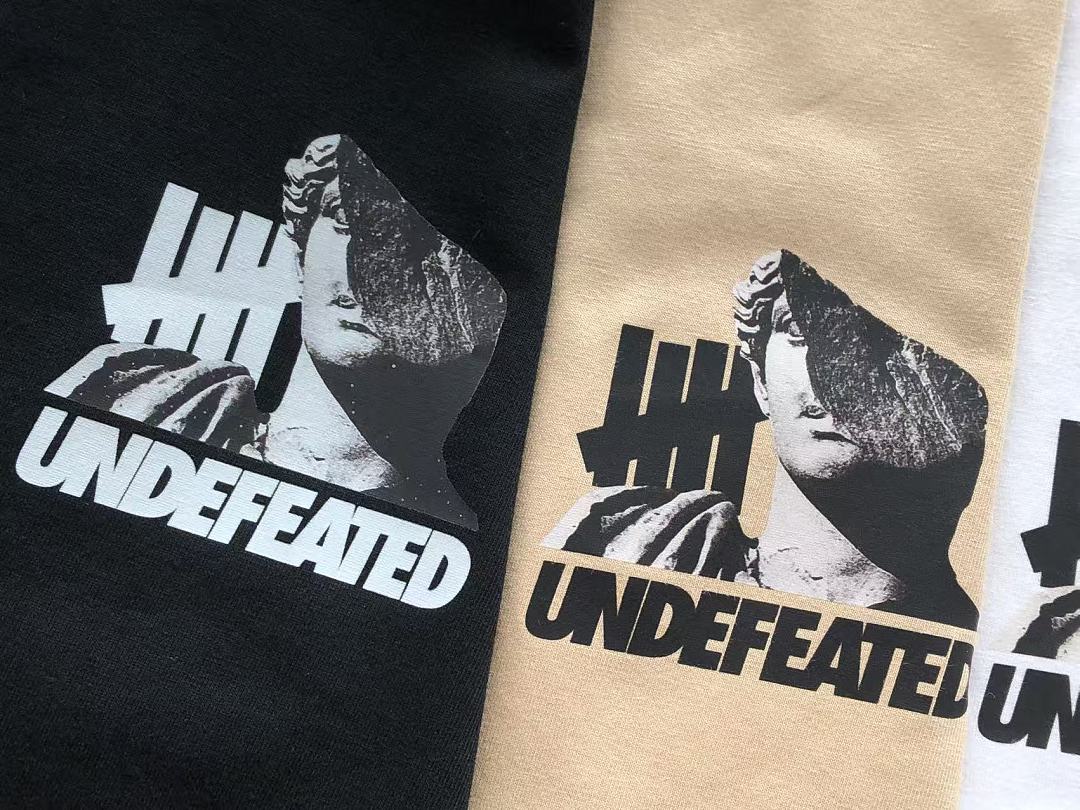 On Running ~85 UNDEFEATED T-SHIRT 55071027 (Im 185CM 70KG Iwear Size L In The Photo) - Image 25