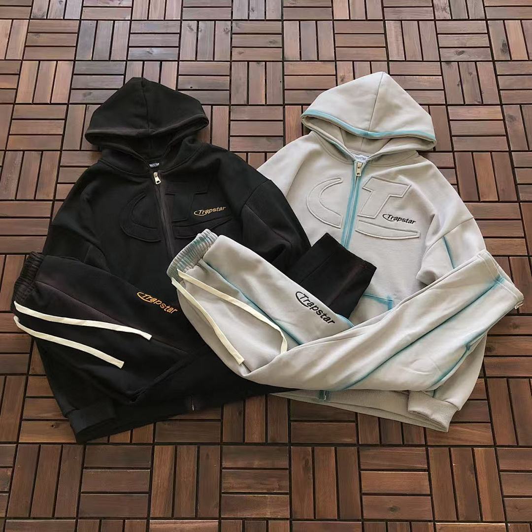 TOP~135 PANTS~125 TRAPSTAR HOODIE TROUSERS, photo 1
