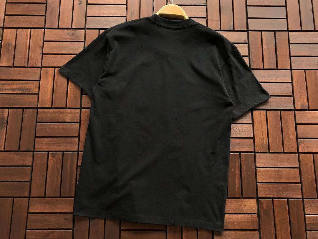 On Running ~89 UNDEFEATED T-SHIRT - Image 11