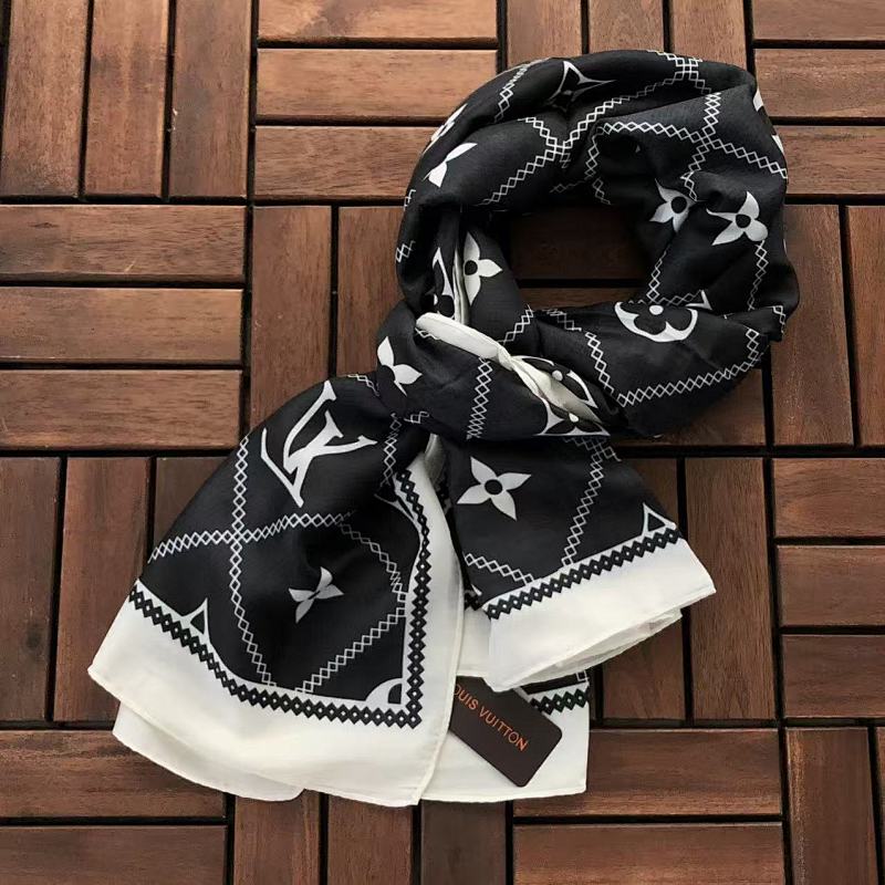 ~69 L🔥SCARF, photo 1