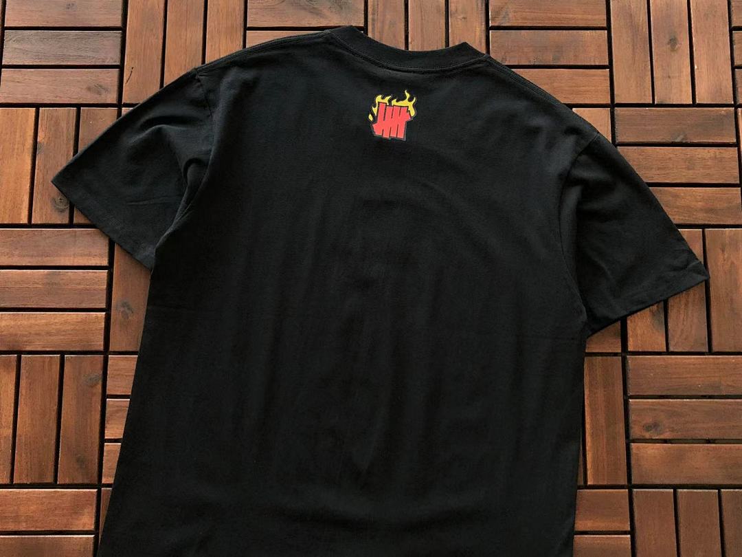 On Running ~89 UNDEFEATED T-SHIRT - Image 18