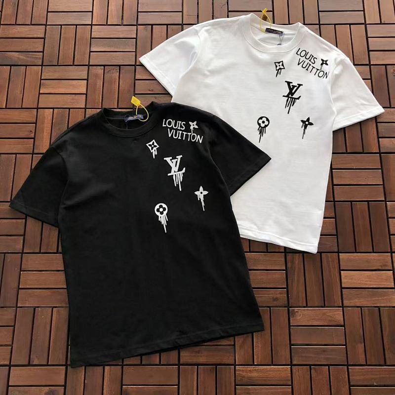 ~109 L🔥 T-SHIRT 77010344 (Im 176CM 58KG Iwear Size M In The Photo), photo 1
