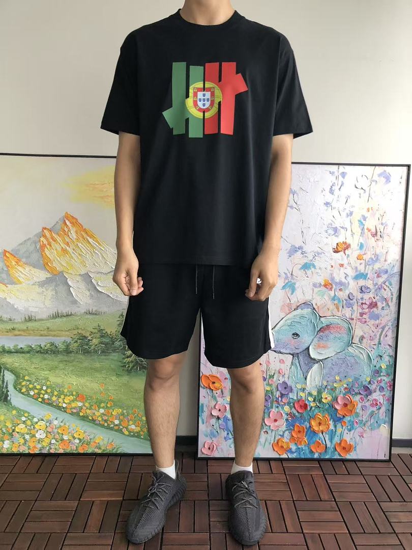 On Running ~ 85 UNDEFEATED T-SHIRT 55072818 (Im 185CM 70KG Iwear Size L In The Photo) - Image 3