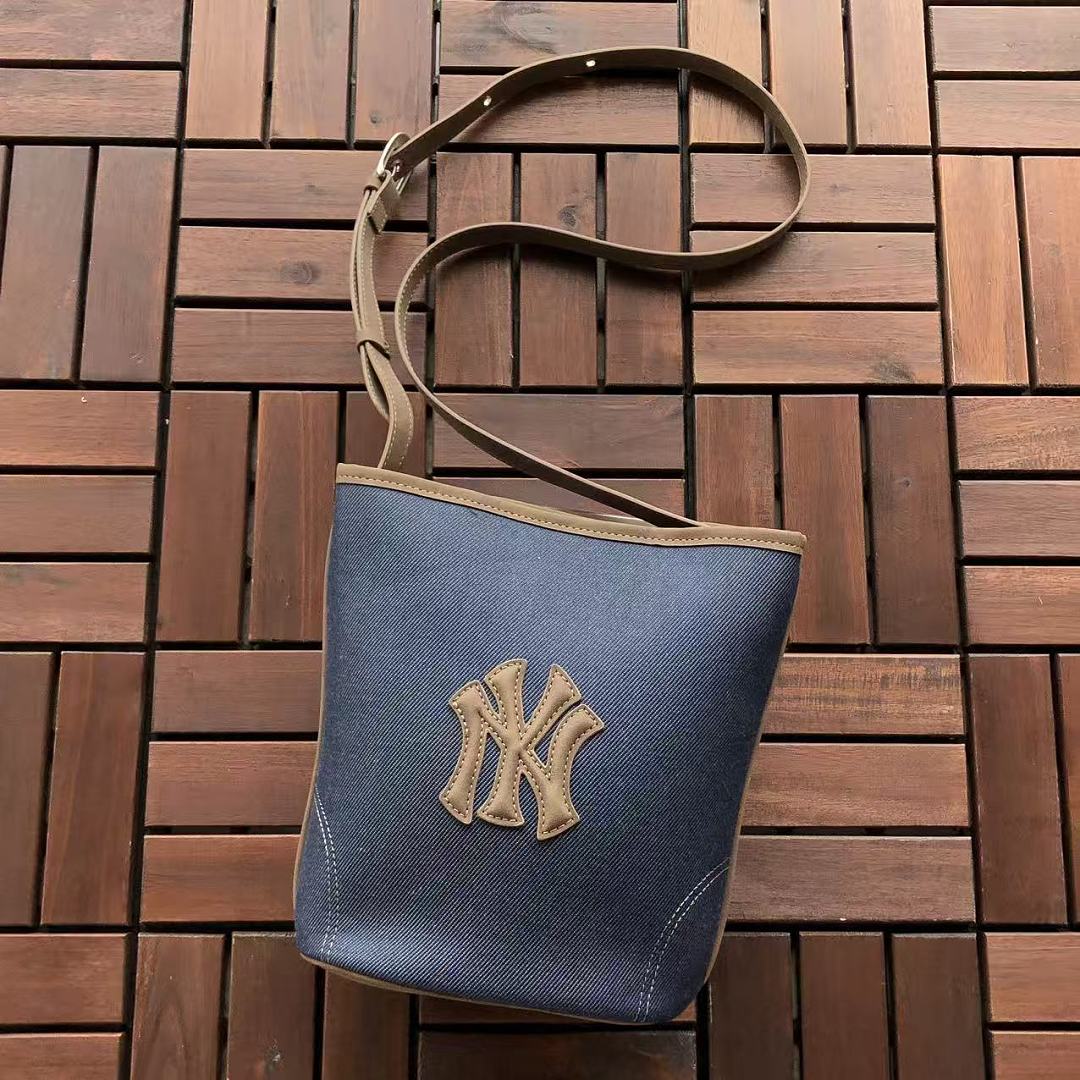 MLB MLB ~109 BAG 66050733 (Long 23CM* Wide High 13CM), photo 1
