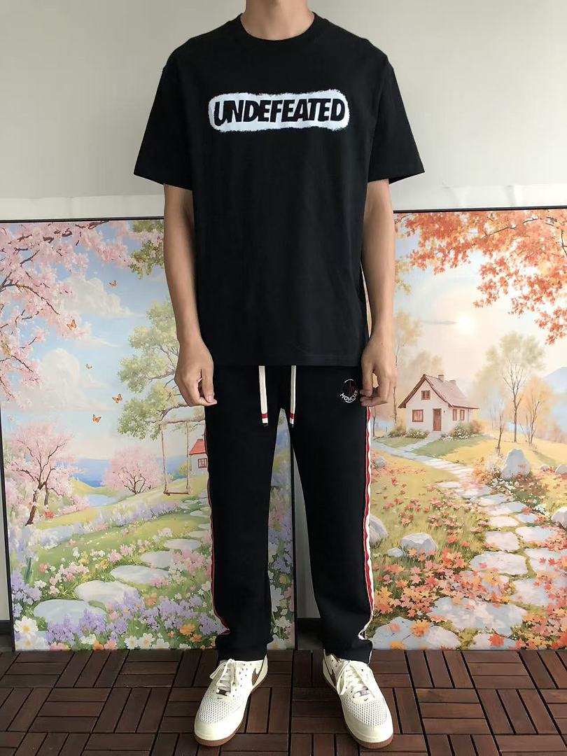 On Running ~85 UNDEFEATED T-SHIRT 55062761 (Im 180CM 68KG Iwear Size L In The Photo) - Image 3