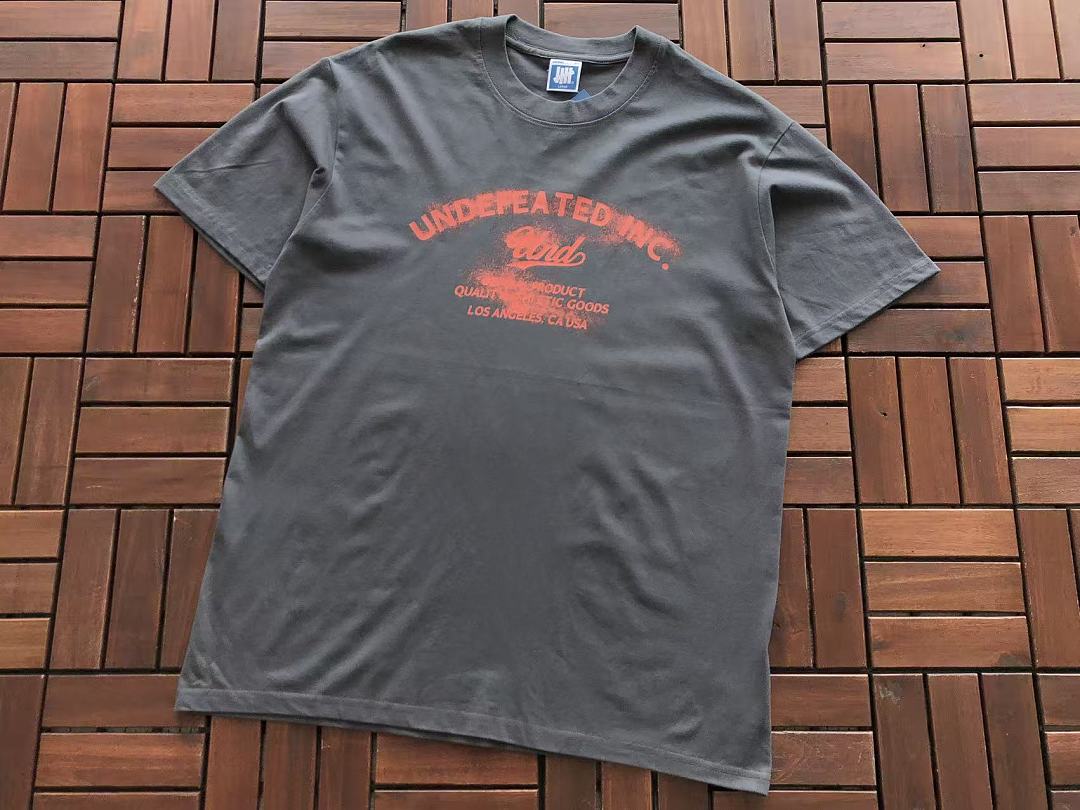 On Running ~85 UNDEFEATED T-SHIRT 55062311 (Im 185CM 70KG Iwear Size L In The Photo) - Image 12