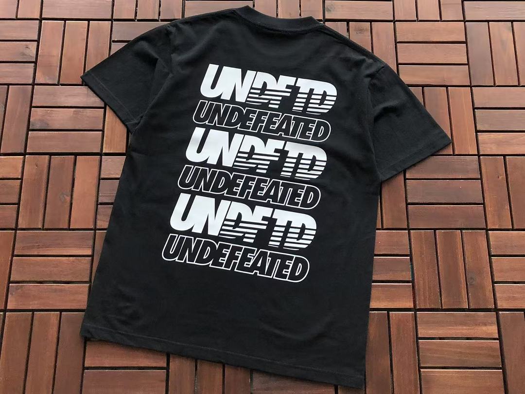 On Running ~85 UNDEFEATED T-SHIRT 55071619 (Im 185CM 70KG Iwear Size M In The Photo) - Image 7