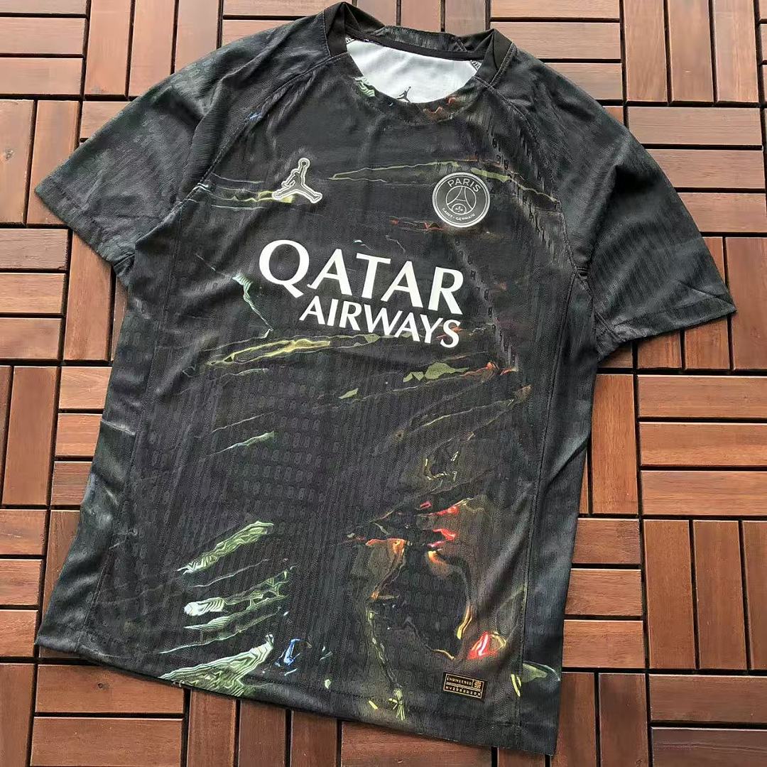 Other ~ 65 FOOTBALL T-SHIRT 55052546 (Im 185CM 80KG Iwear Size L In The Photo), photo 1