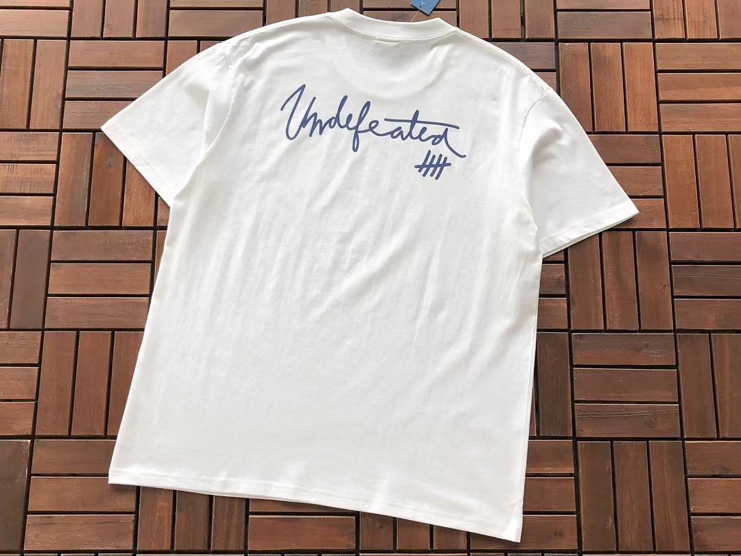 On Running ~85 UNDEFEATED T-SHIRT 55070638 (Im 185CM 80KG Iwear Size L In The Photo) - Image 7