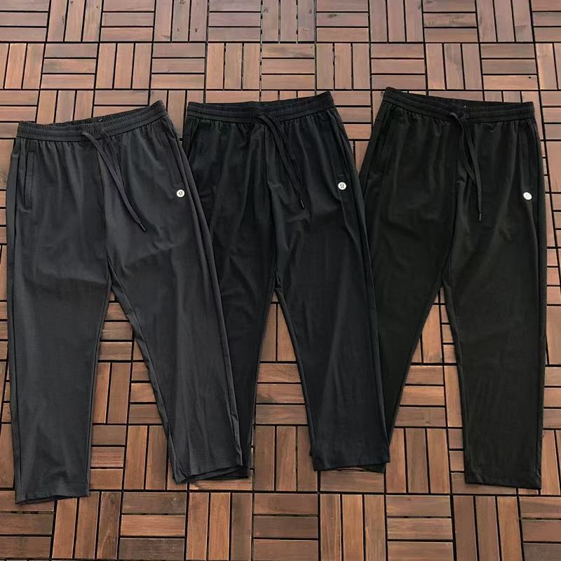 ~175 L🔥🔥UL🔥M🔥N TROUSERS 66011001 (Im 185CM 80KG Iwear Size 2XL In The Photo), photo 1