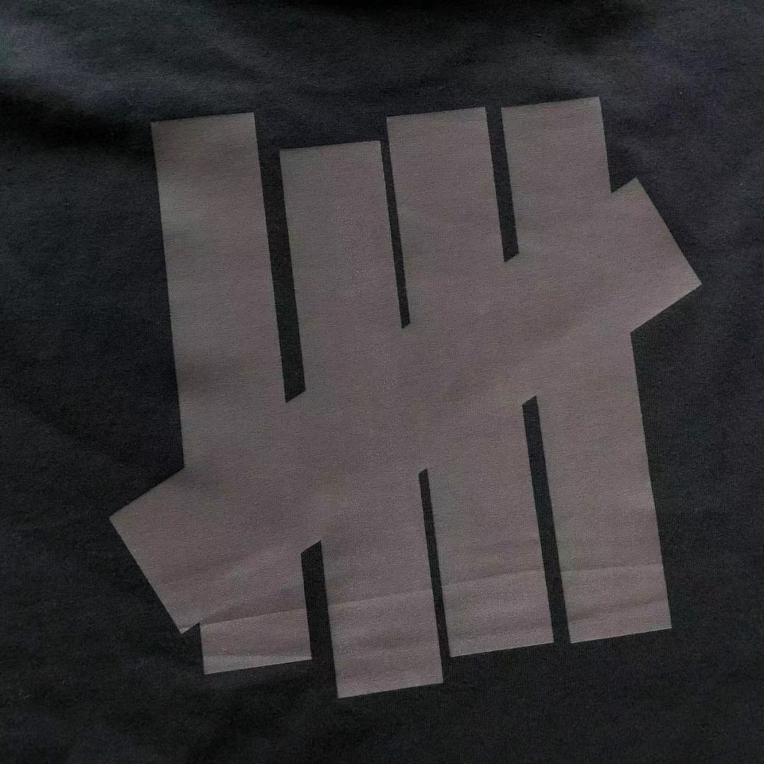 On Running ~89 UNDEFEATED T-SHIRT - Image 8
