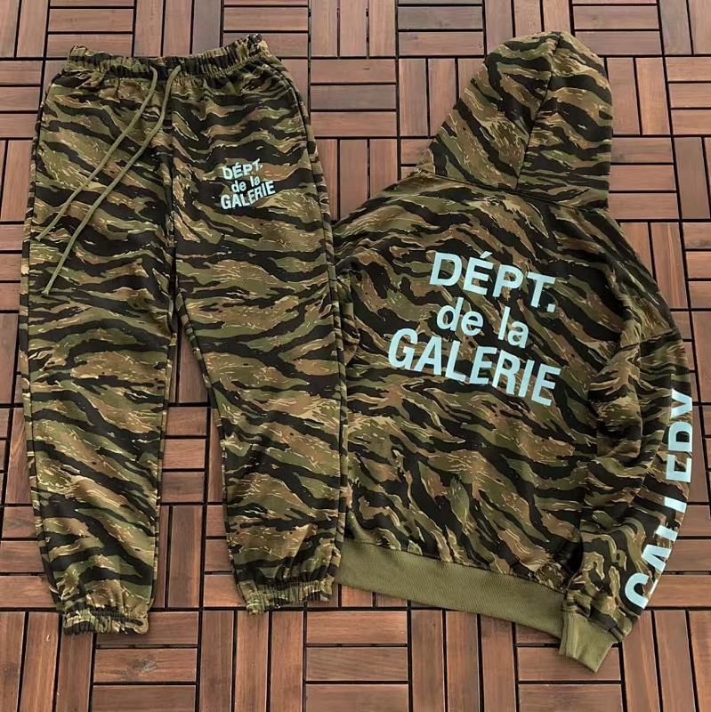 Other TOP ~175 PANTS ~169 GALLERY DEPT HOODIE TROUSERS 55020616 Im 185CM 80KG Iwear Size S In The Photo, photo 1