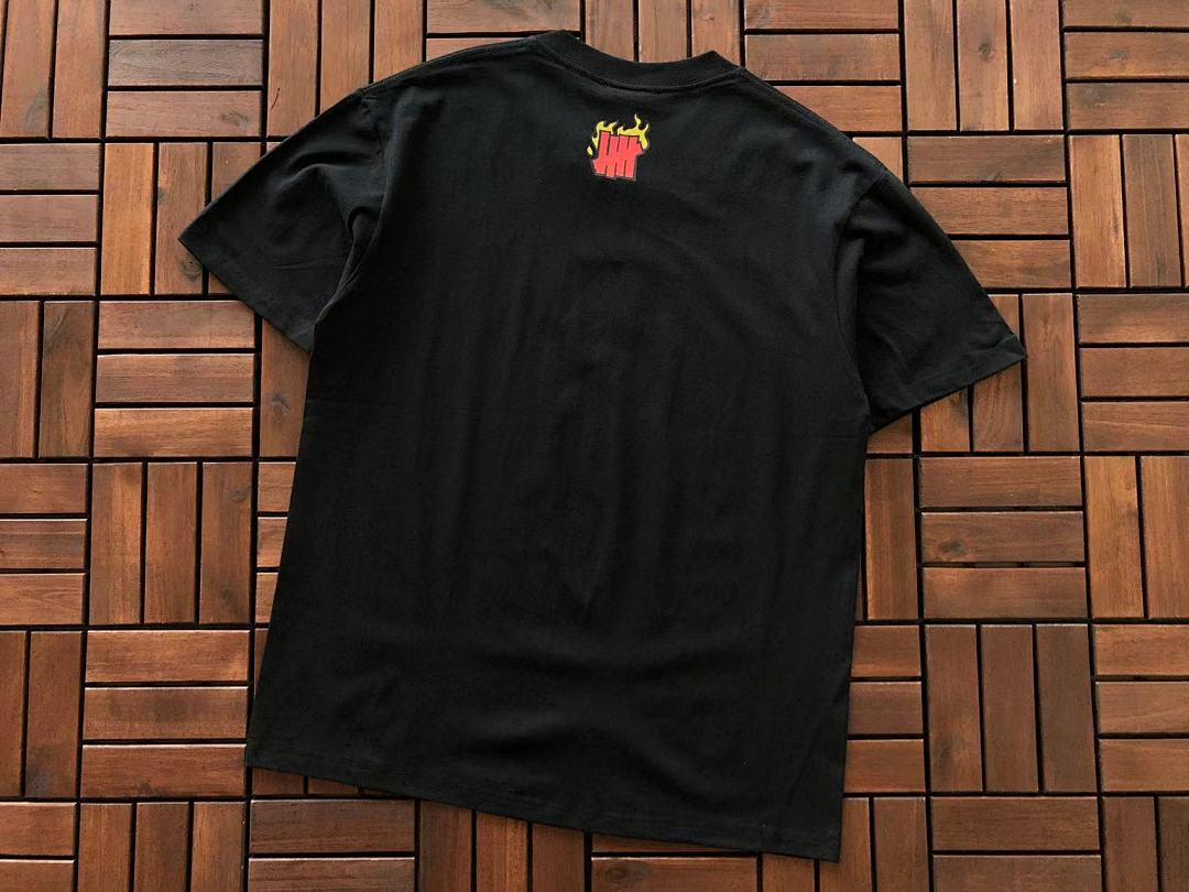 On Running ~89 UNDEFEATED T-SHIRT - Image 17