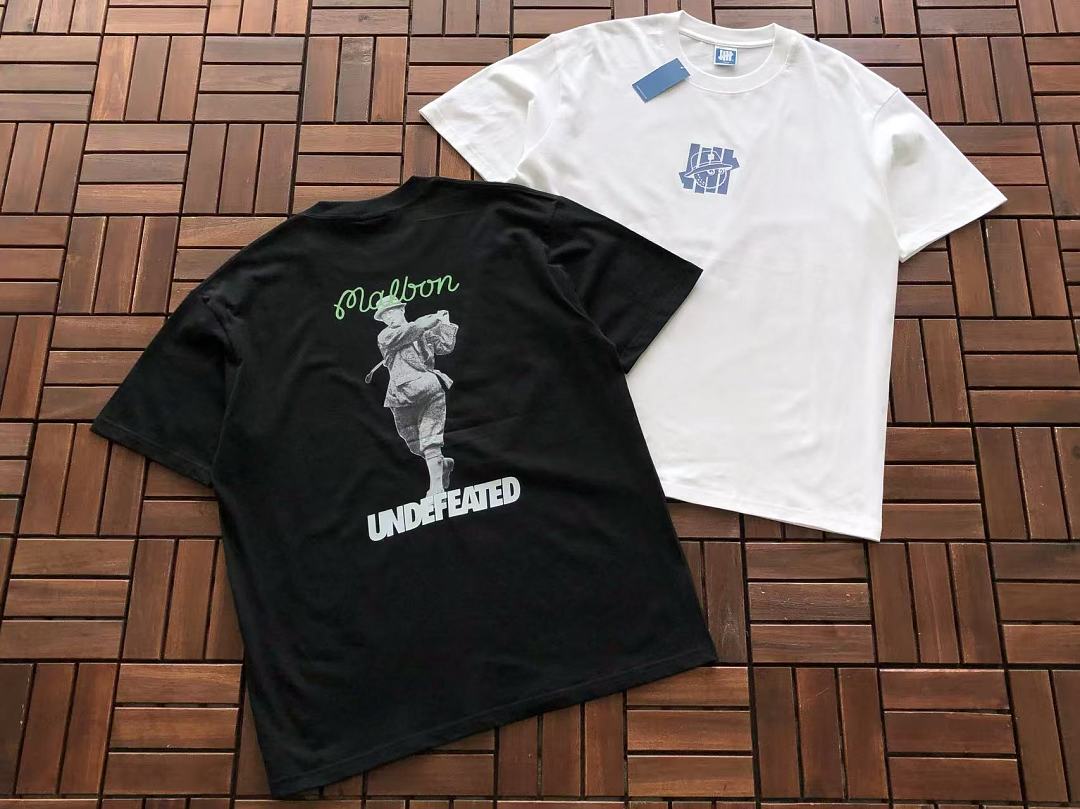On Running ~85 UNDEFEATED T-SHIRT 55071040 (Im 185CM 70KG Iwear Size L In The Photo) - Image 5