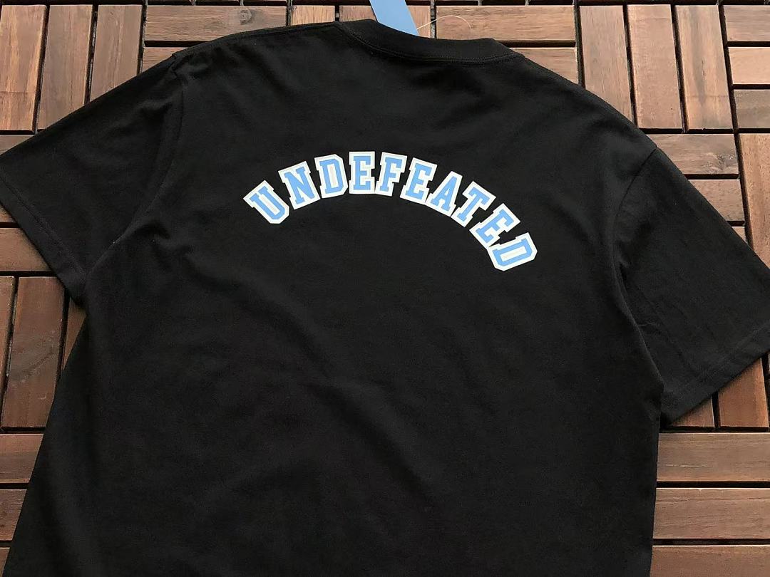 On Running ~85 UNDEFEATED T-SHIRT 55041752 (Im 185CM 80KG Iwear Size L In The Photo) - Image 15