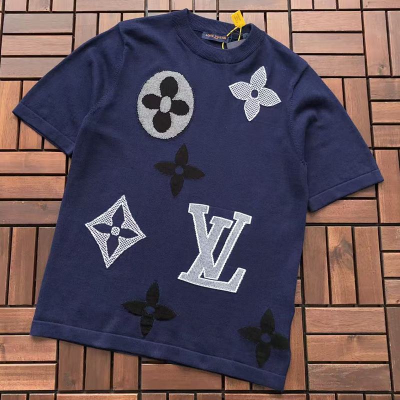 ~125 L🔥 T-SHIRT SWEATER 77010327 (Im 176CM 58KG Iwear Size M In The Photo), photo 1