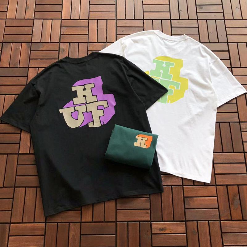 On Running ~98 HUF T-SHIRT