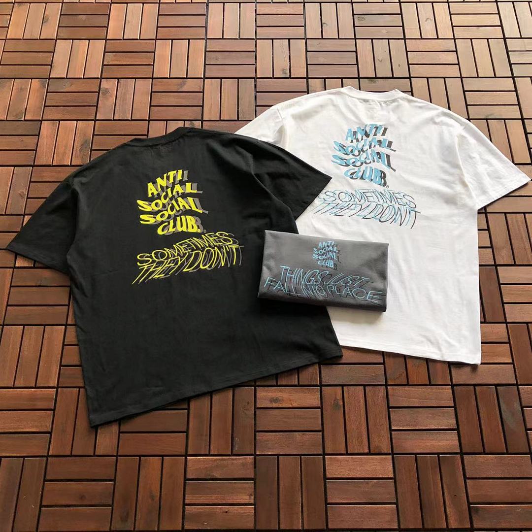 On Running ~89 ANTI SOCIAL CLUB T-SHIRT