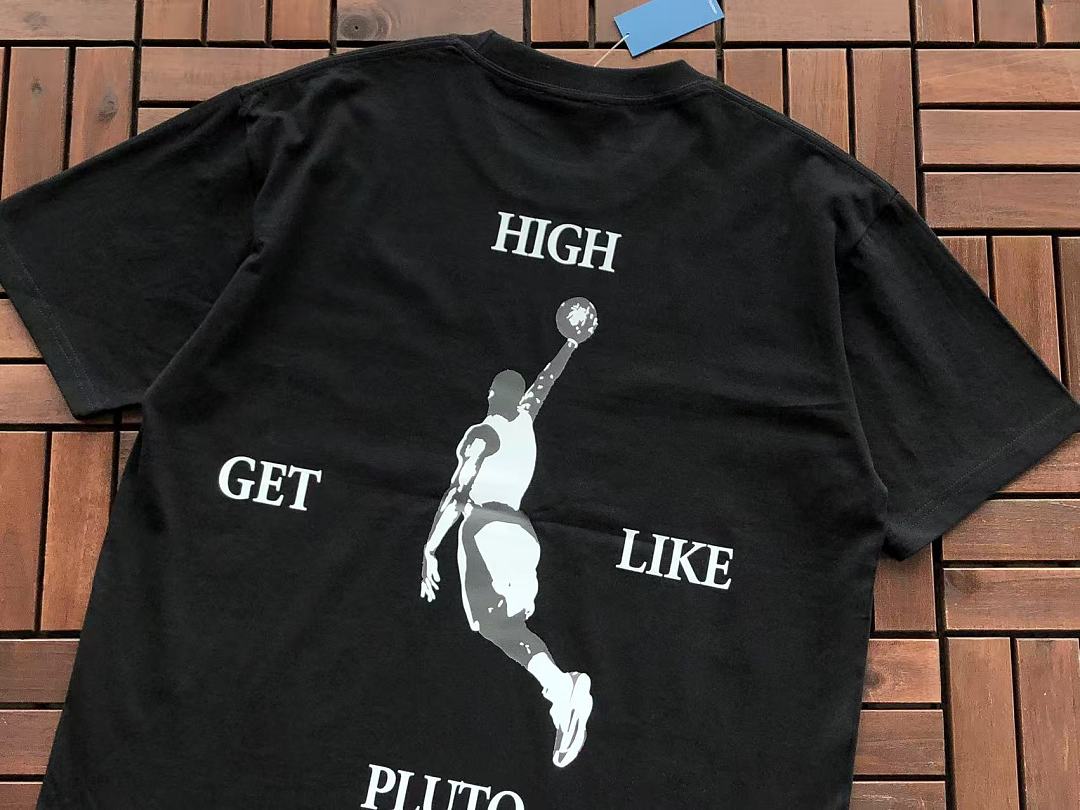 On Running ~85 UNDEFEATED T-SHIRT 55063080 (Im 180CM 68KG Iwear Size L In The Photo) - Image 8