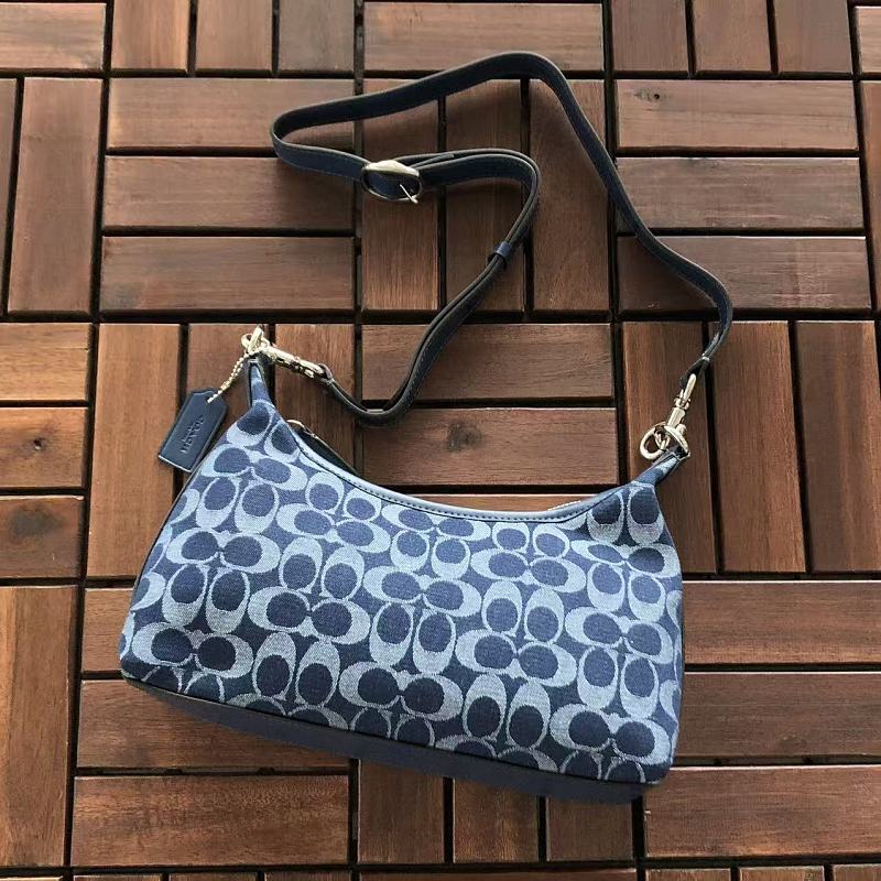 ~219 C🔥A🔥H BAG 66060707 (Long 26CM* Wide 14CM* High 9CM), photo 1