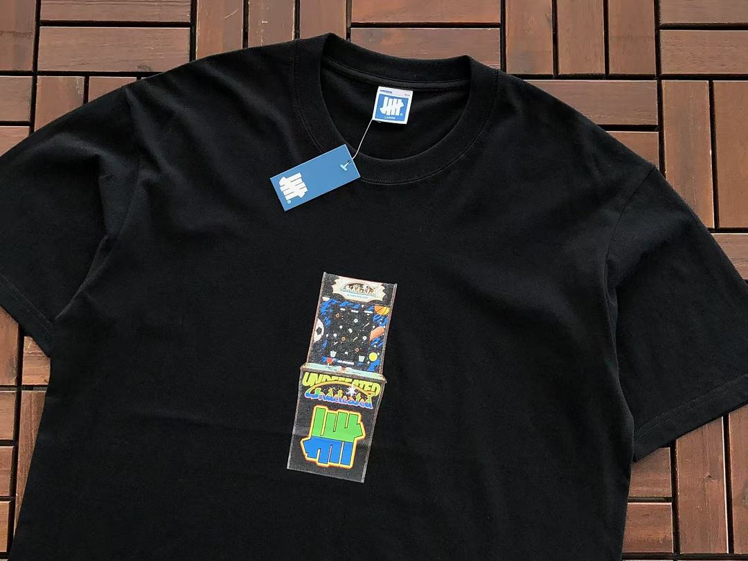On Running ~85 UNDEFEATED T-SHIRT 55070651 (Im 185CM 80KG Iwear Size L In The Photo) - Image 10