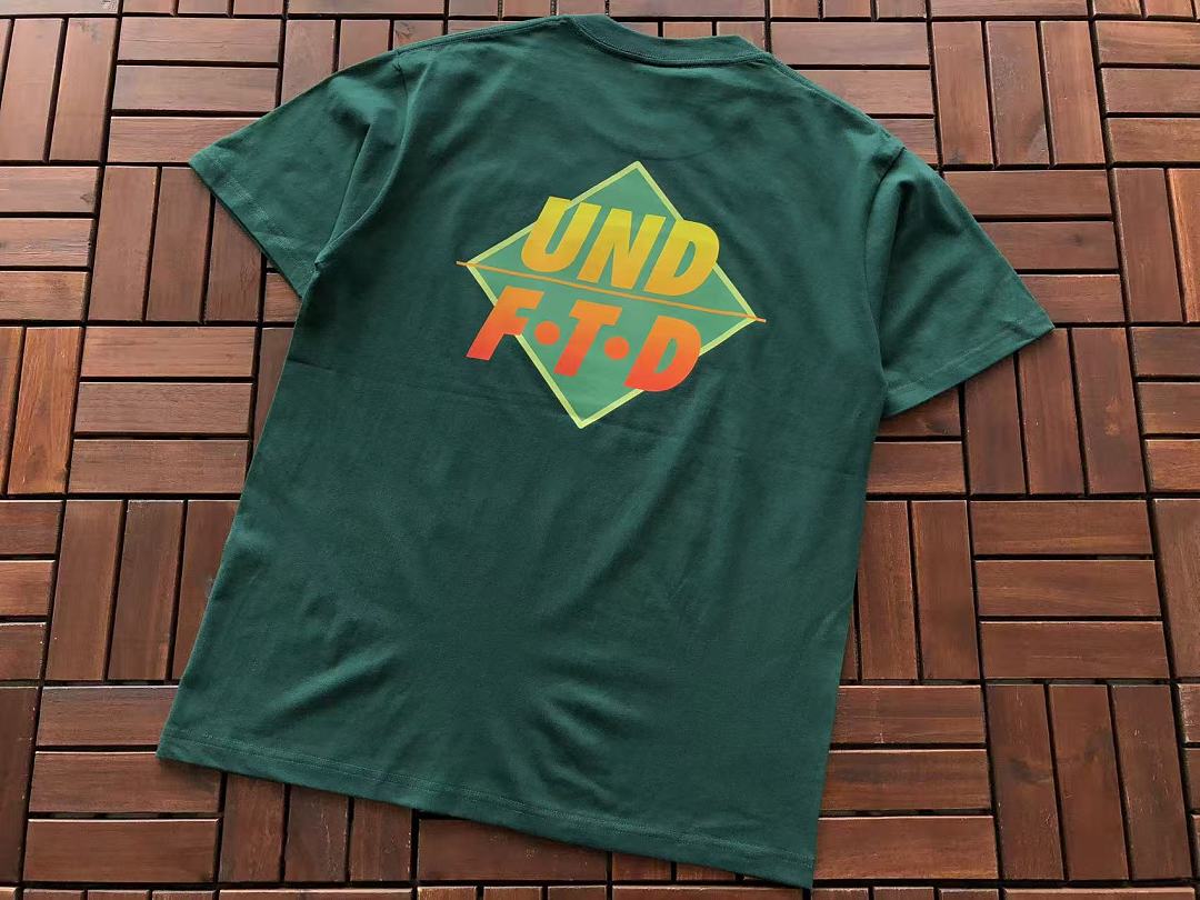 On Running ~85 UNDEFEATED T-SHIRT 55071606 (Im 185CM 70KG Iwear Size M In The Photo) - Image 13