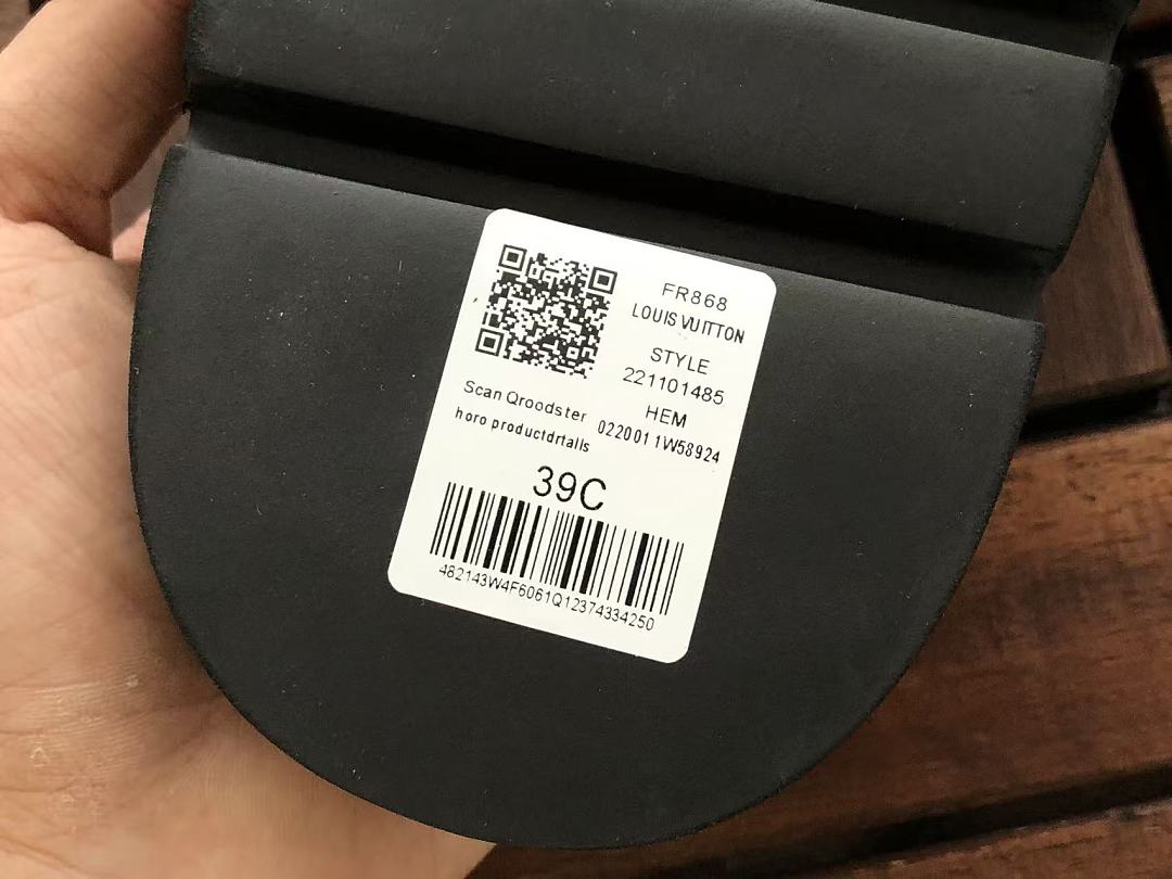 Other 125 L🔥SLIPPERS - Image 41