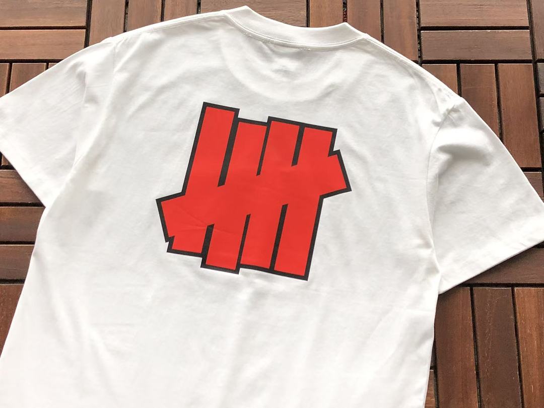 On Running ~85 UNDEFEATED T-SHIRT 55071622 (Im 185CM 70KG Iwear Size M In The Photo) - Image 15