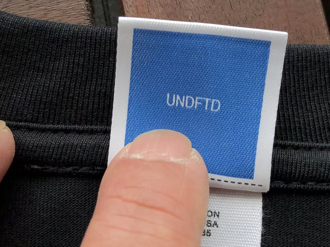 On Running ~85 UNDEFEATED T-SHIRT 55041745 (Im 185CM 80KG Iwear Size L In The Photo) - Image 24